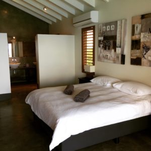 bonaire oceanfront villa