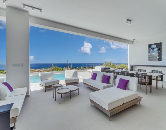 modern design villa Bonaire